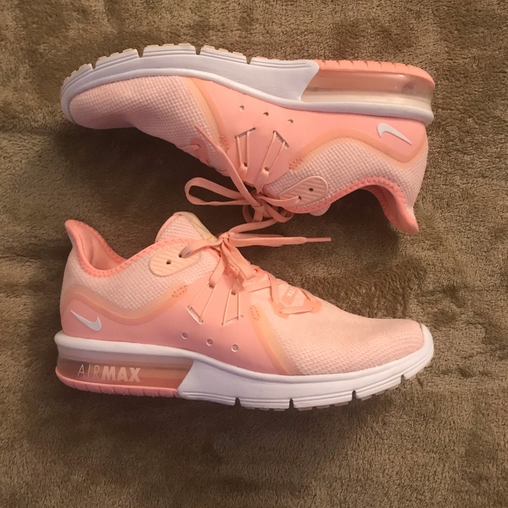 NIKE AirMax Sequent 3 Pink running trainers